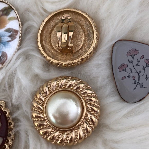 Lot of vintage broaches and clip on earrings - Picture 4 of 4